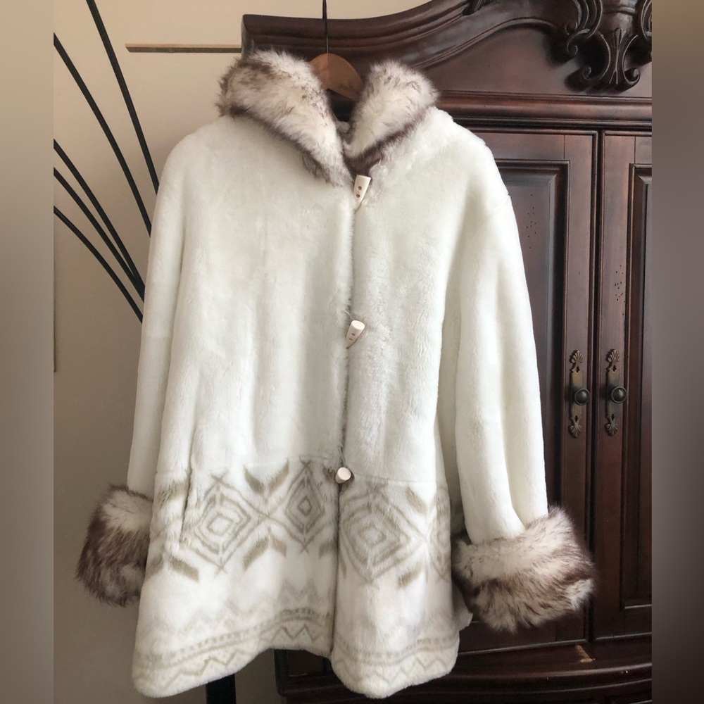Elegant White  Faux Fur Hooded Coat with Nordic Pattern Hannah By Mar-Lo Size XL